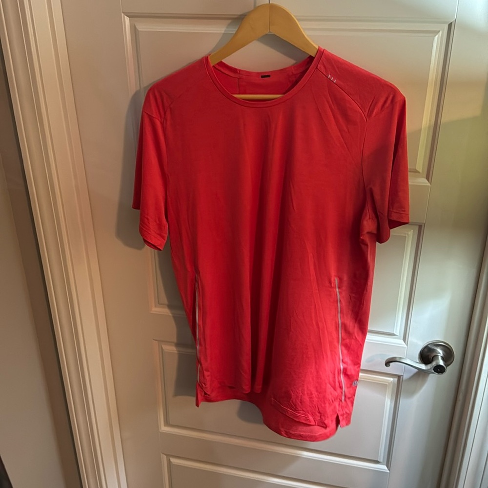 Lululemon athletic short sleeve